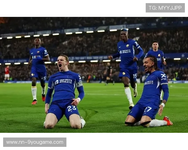 切尔西帕尔默连续盘带后推射入网